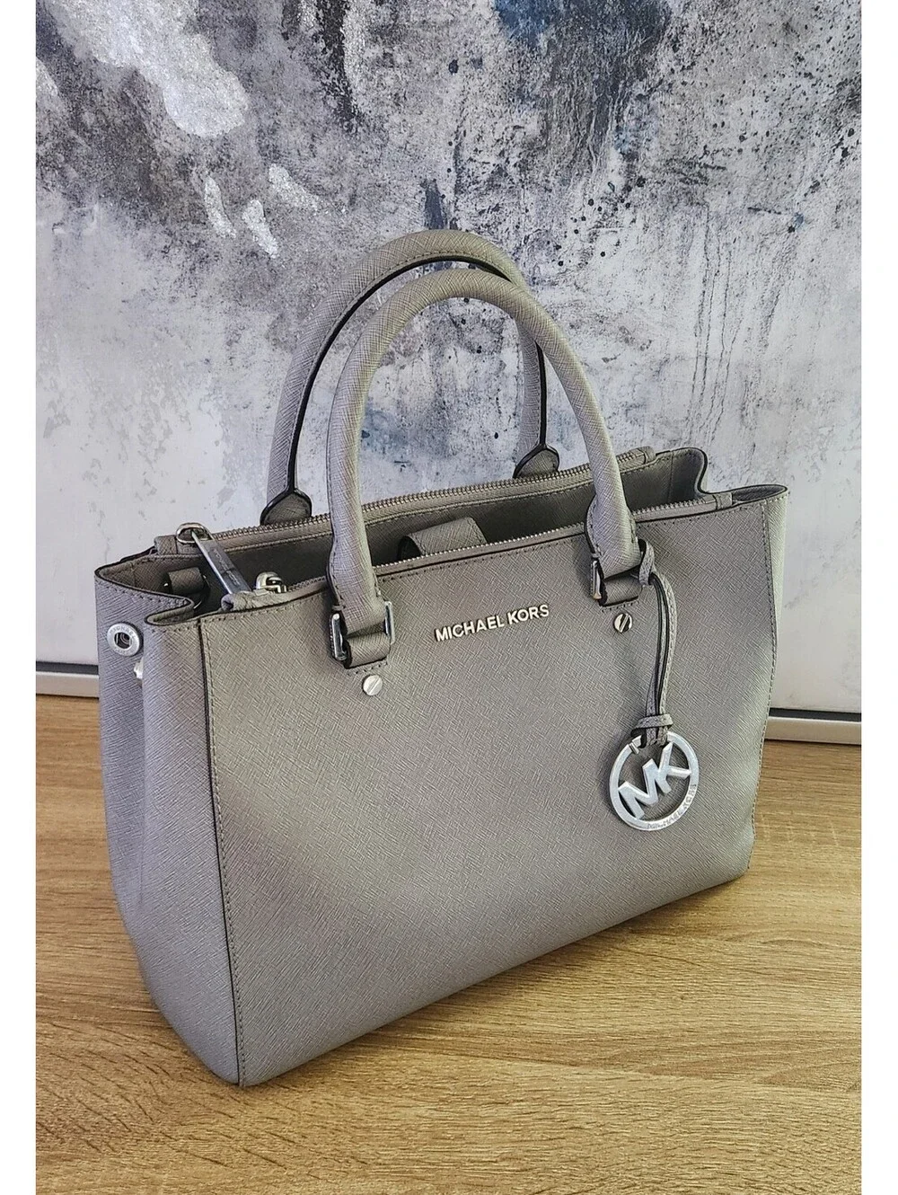 Michael Kors Saffiano Leather Satchel (M) Silver-Tone Hrdwre